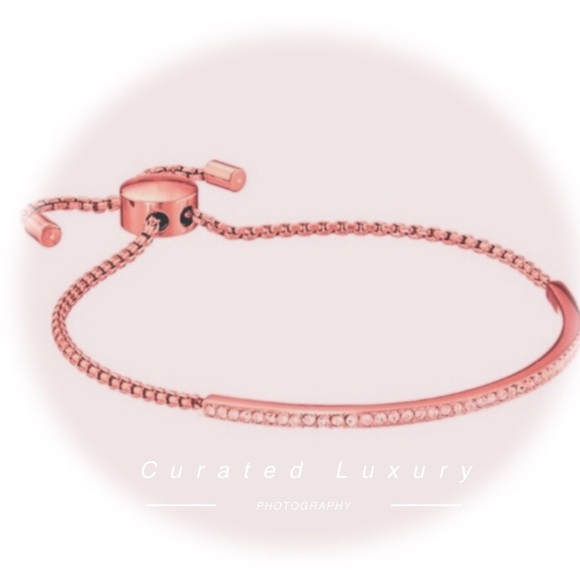 SoldoutCuratedLuxury - Picture 2 of 8